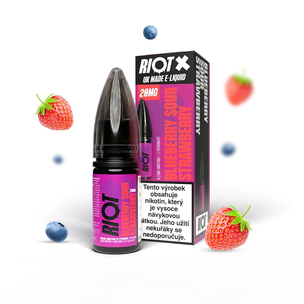 E-liquid RIOT X Salt Blueberry Sour Strawberry s 20 mg nikotinu na ml, chuť borůvek a kyselé jahody