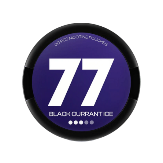 Nikotinové sáčky 77 Black Currant Ice s chutí černého rybízu a mentolovým efektem. Každý sáček obsahuje 10,4 mg nikotinu, balení obsahuje 20 slim sáčků