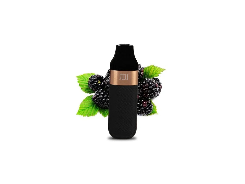 JDI MARCH Blackberry jednorázová elektronická cigareta s ostružinovou příchutí, 2 ml náplní a variantami 15 a 20 mg/ml