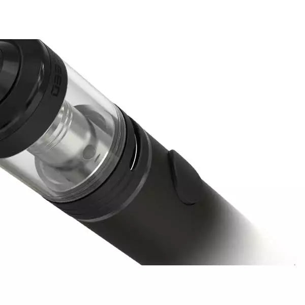 Detail černé elektronické cigarety Joyetech Exceed D19 s clearomizérem 2 ml a regulací přívodu vzduchu