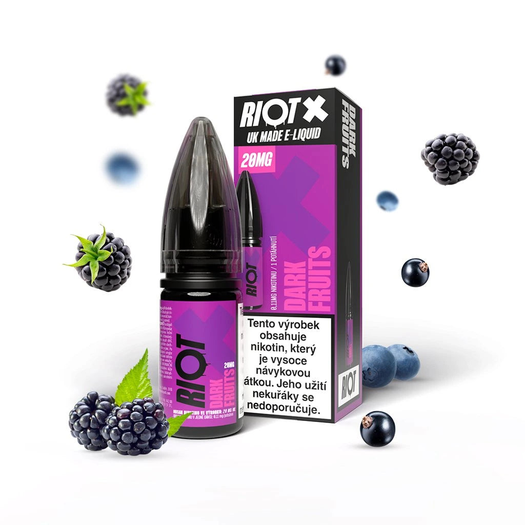 E-liquid RIOT X Salt Dark Fruits s 10 mg nikotinu na ml, kombinace borůvek, acai a černého rybízu, sladko-kyselý hlubší ovocný mix, plná a intenzivní chuť