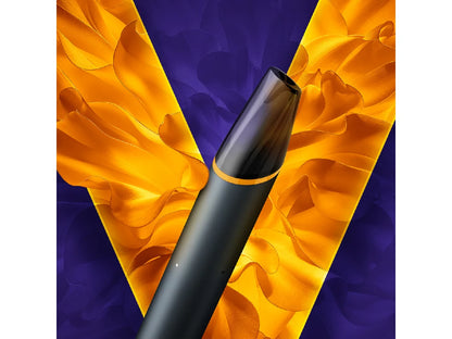 Detail jednorázové e-cigarety VEEV NOW ULTRA Mango s průhledným náustkem a kompaktním grafitovým tělem